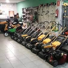 Taller y tienda de maquinaria de jardinería en A Coruña.